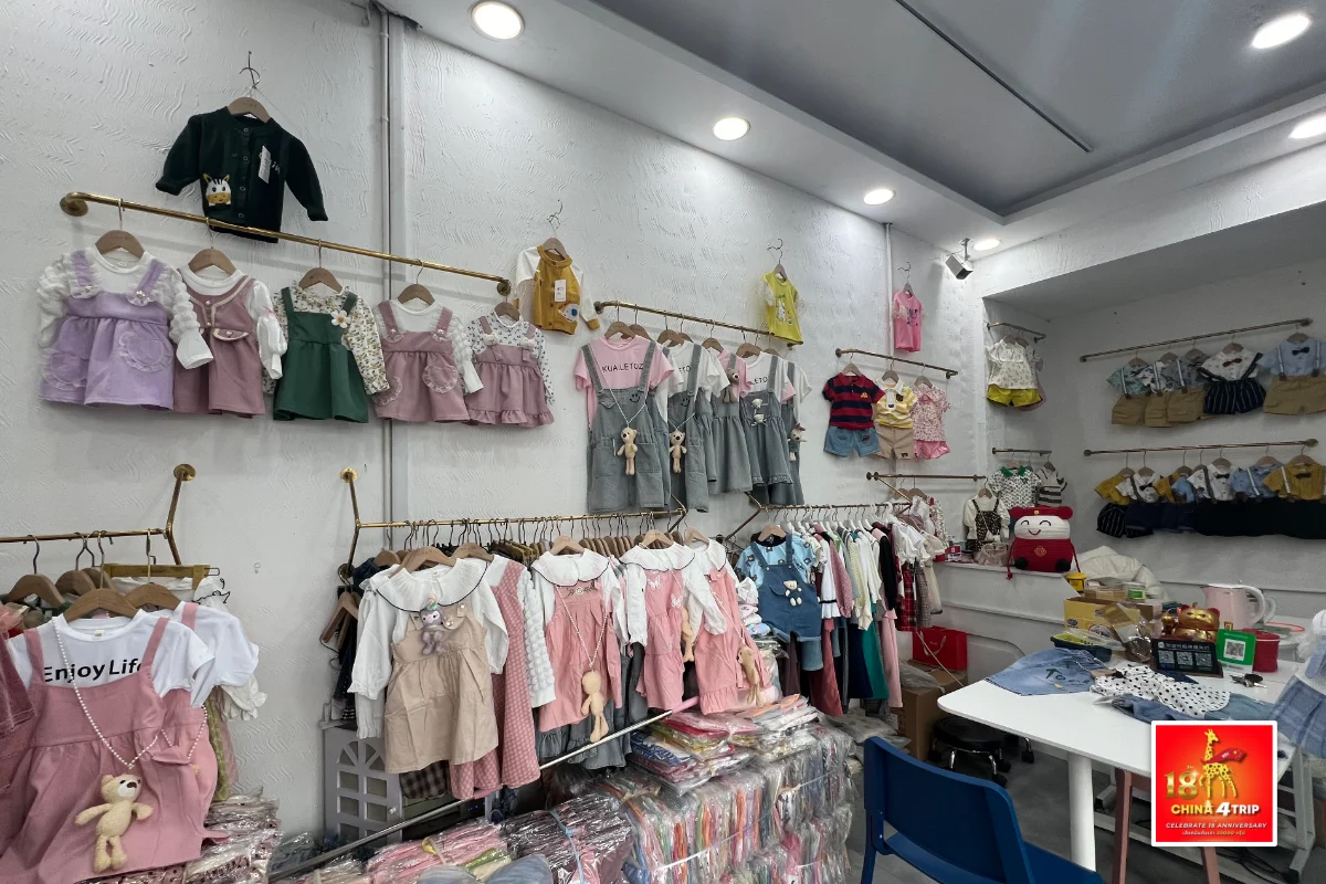 แหล่งลับเสื้อผ้าเด็กที่จีน เมืองอี้อู - ซัวเถา จุดกำเนิดของแม่ค้า 1688 (1)