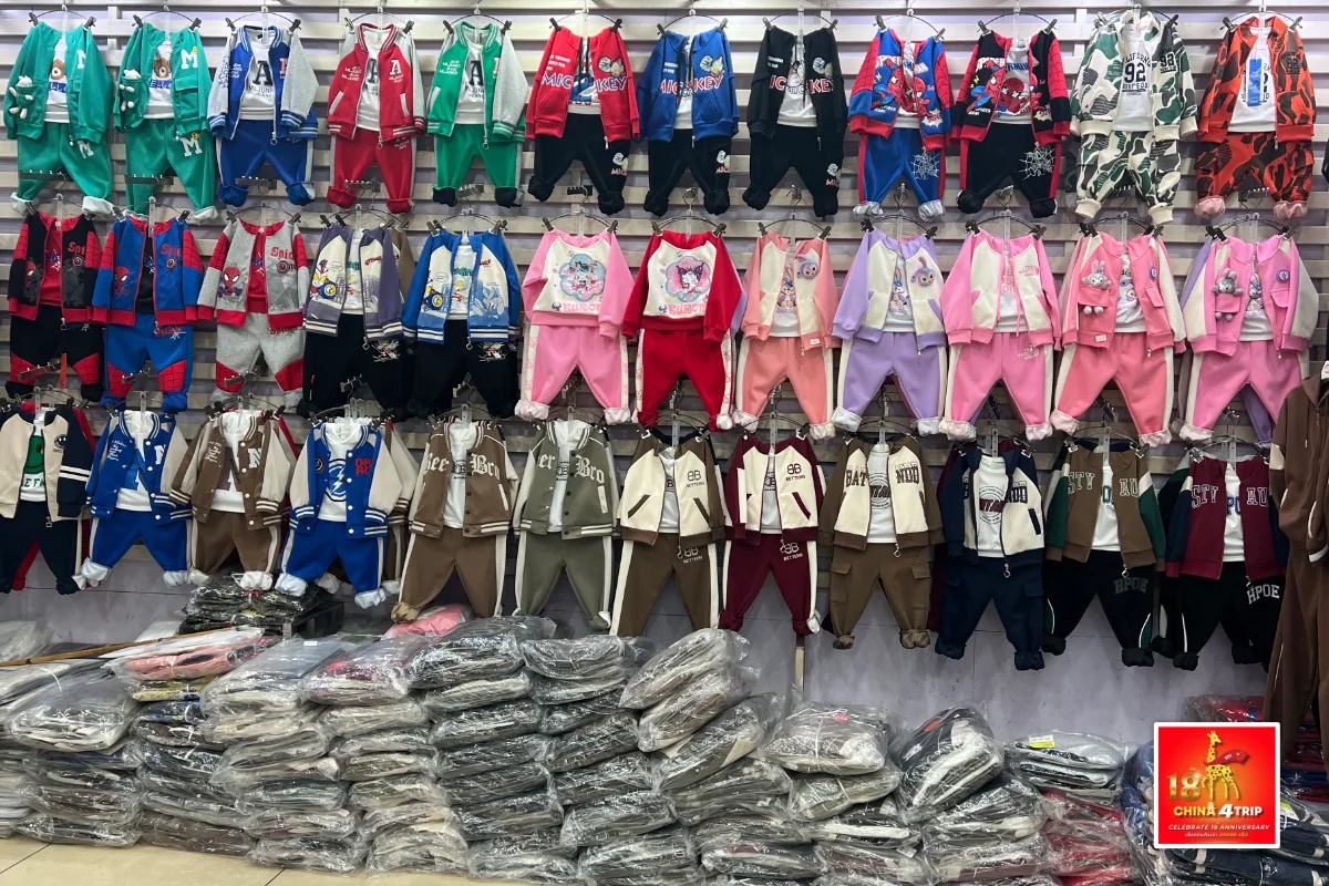 แหล่งลับเสื้อผ้าเด็กที่จีน เมืองอี้อู - ซัวเถา จุดกำเนิดของแม่ค้า 1688 (1)